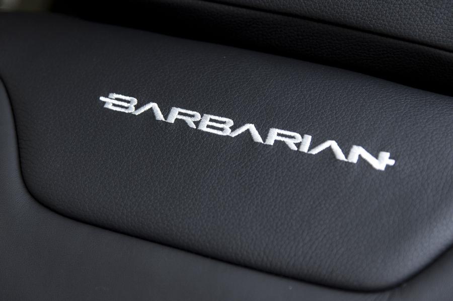  Mitsubishi Shogun SWB Barbarian 2015 года  (фото 22 из 22)